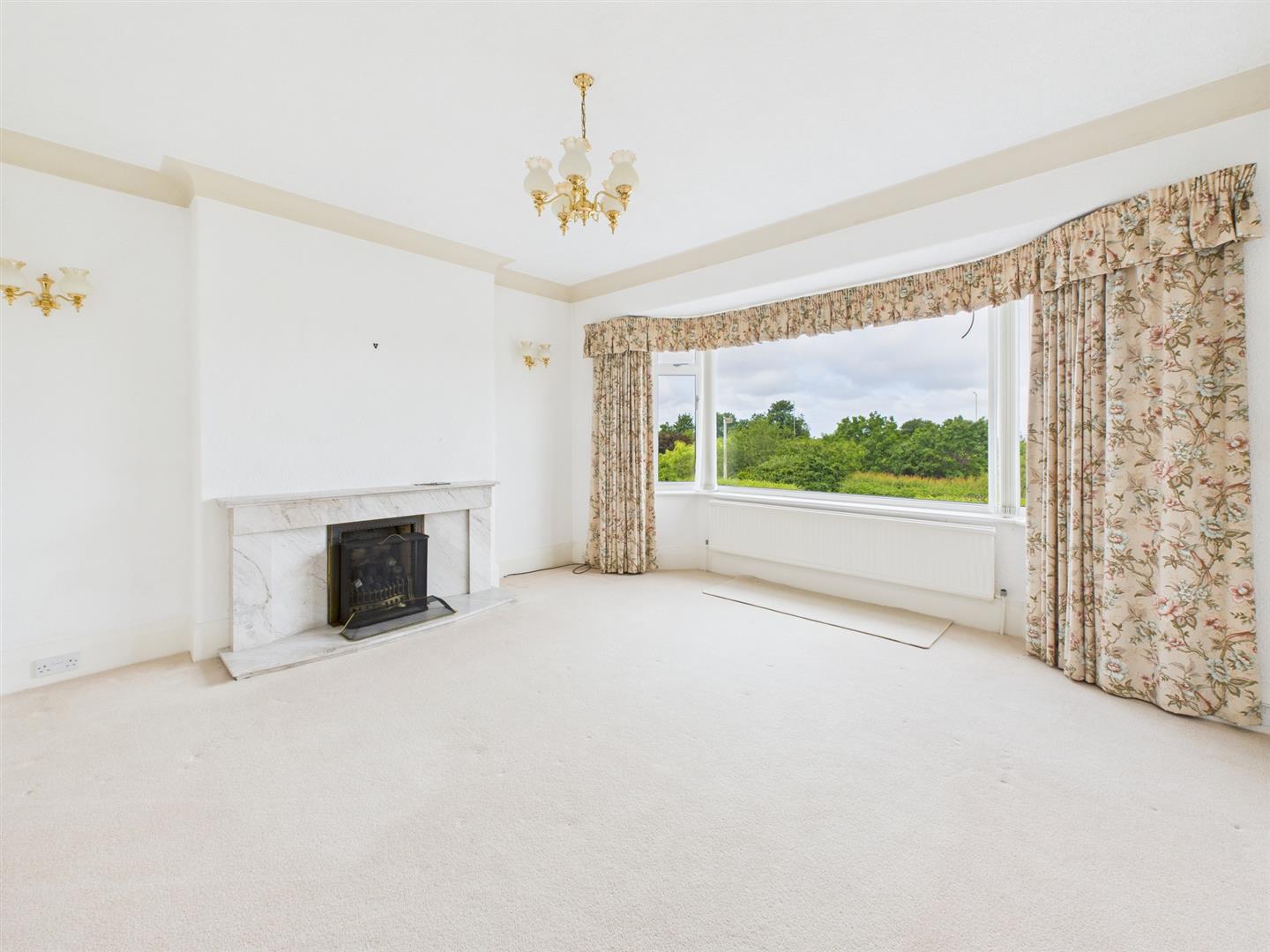 16 Clarksfield Road, Carnforth LA5 8JE
